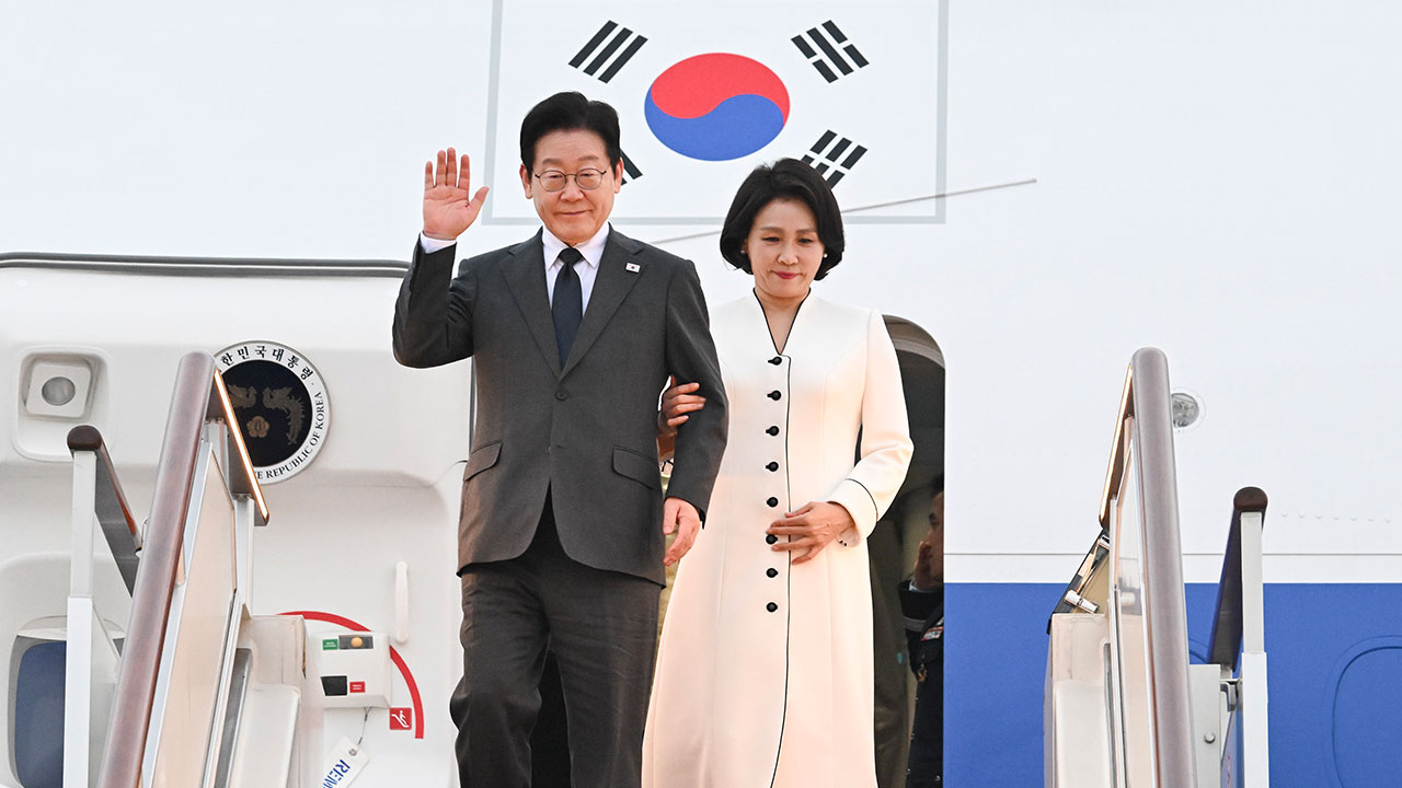 이 대통령, 상하이 도착‥천지닝 당서기와 만찬 예정