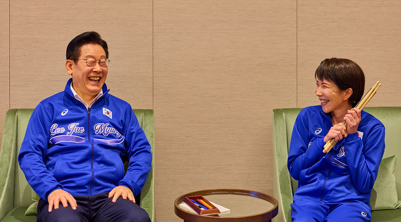 이 대통령 "고향 안동에 모셔야겠다" 다카이치 "그곳에서 드럼 연주를"