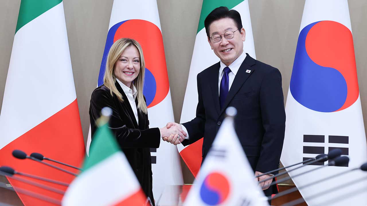 한-이탈리아 정상회담‥이 대통령 "과학강국 이탈리아, 기술강국 대한민국 시너지"