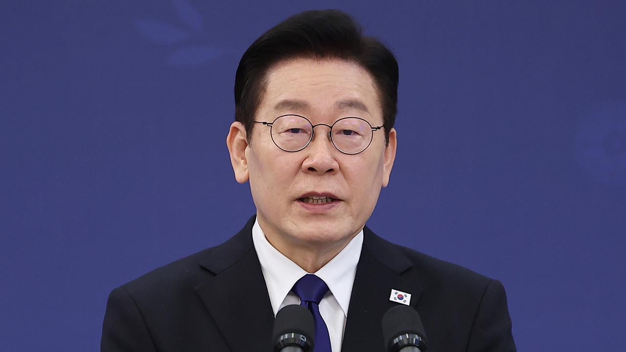 이 대통령 "국정만족도, 2013년 이후 최고점‥체감 가능한 변화 만들 것"