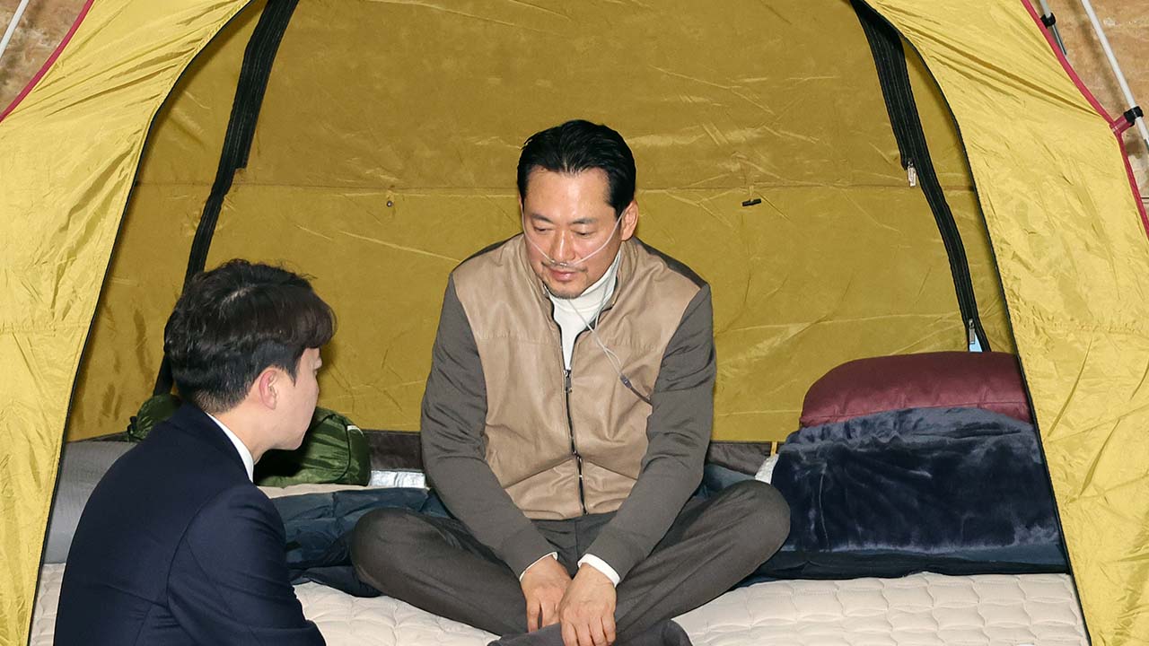 국힘, 장동혁에 단식 중단 건의‥"끝까지 버틴다"고 하자 구급차 철수