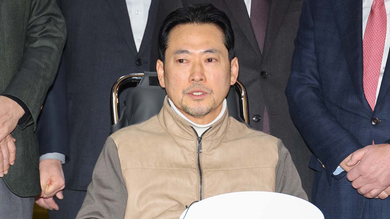 장동혁 "李 대통령, 참모 뒤에 숨지 말고 트럼프에 전화해야" 