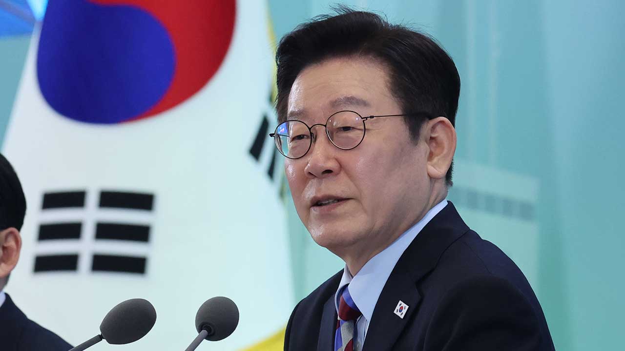 이 대통령, "국토균형발전은 생존전략‥결국 정치가 해결해야"