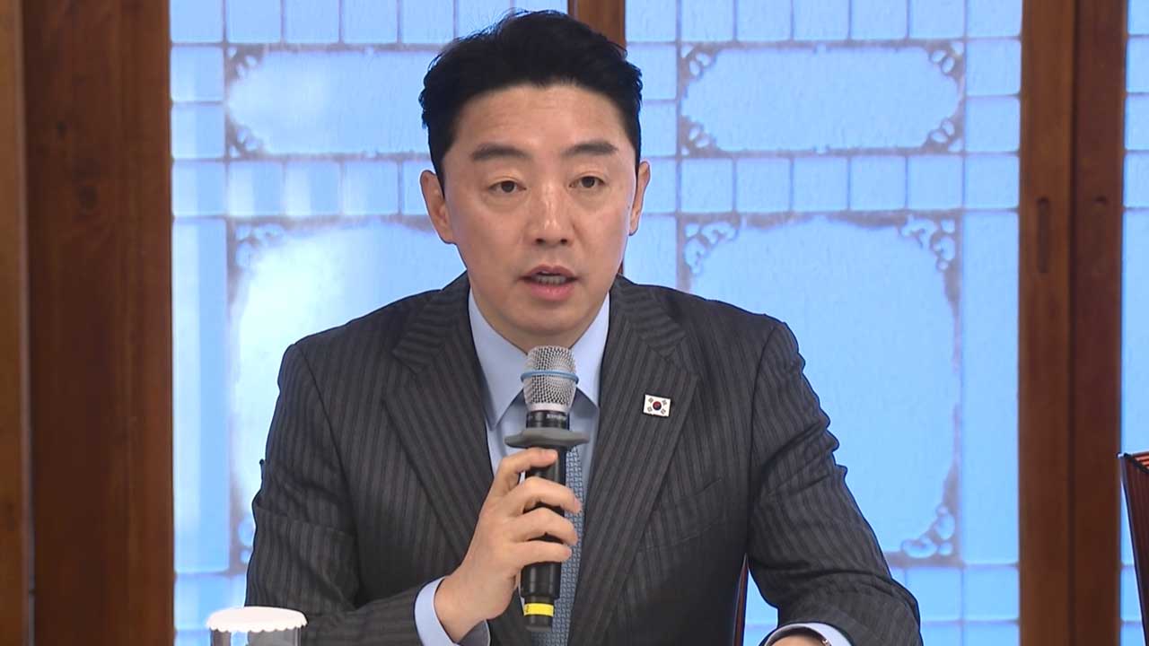 김민석 "기본적 입법도 안 돼" 與에 쓴소리‥강훈식도 "입법 속도 높여달라"