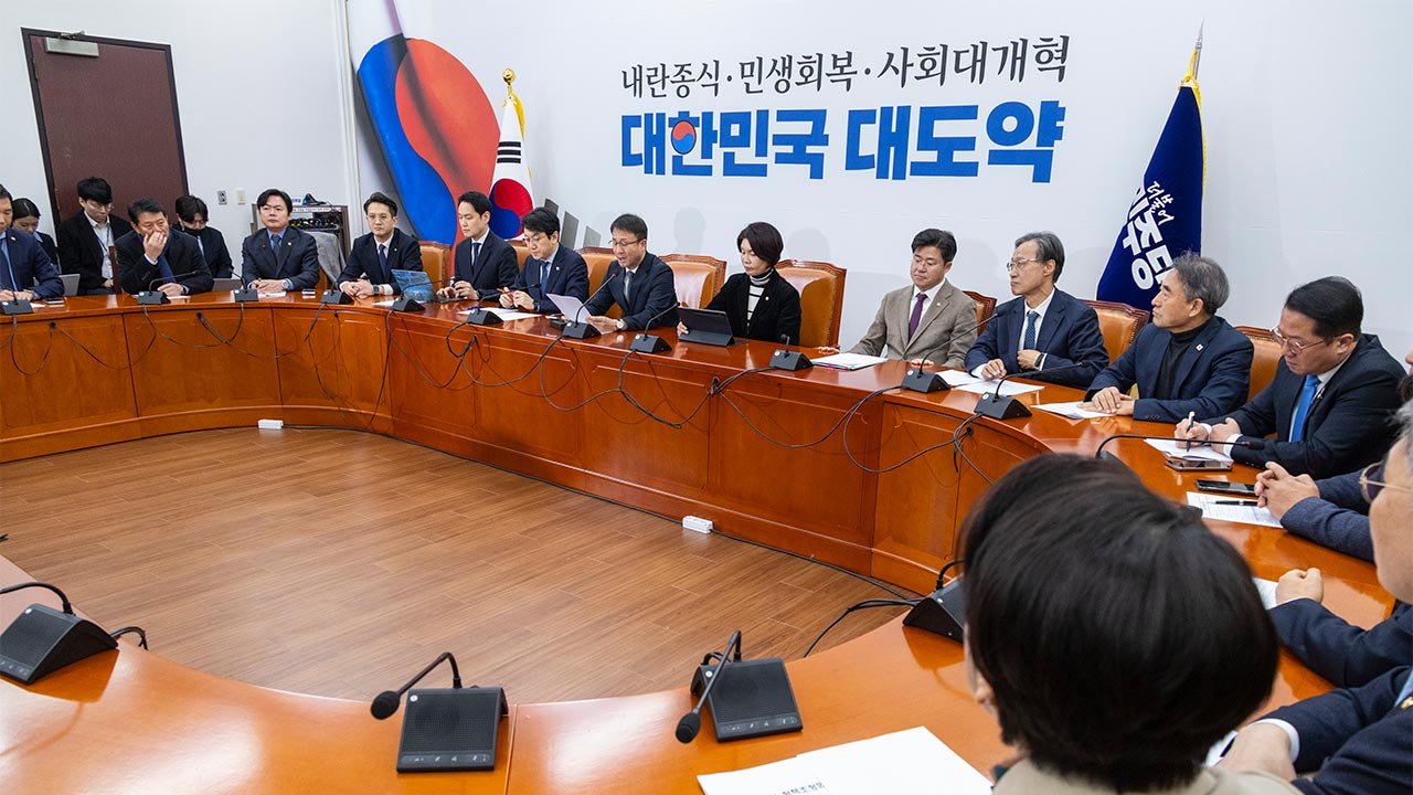 민주당 원내지도부 "전준철 '쌍방울 변호 이력' 인지 못 해‥송구"