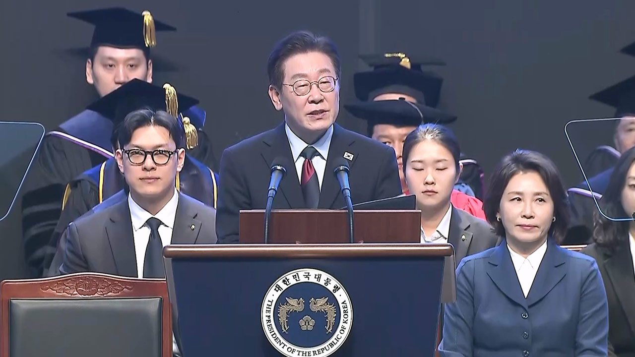 이 대통령, 카이스트 졸업식서 "돈 없어 연구 멈추는 일 없도록 만들 것"