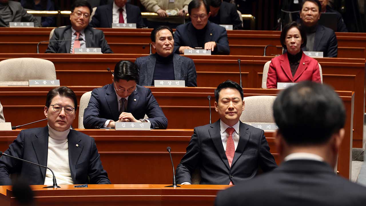 국힘 중진들, '윤 절연·노선 변화' 요구‥장동혁 "돌파구 숙고"