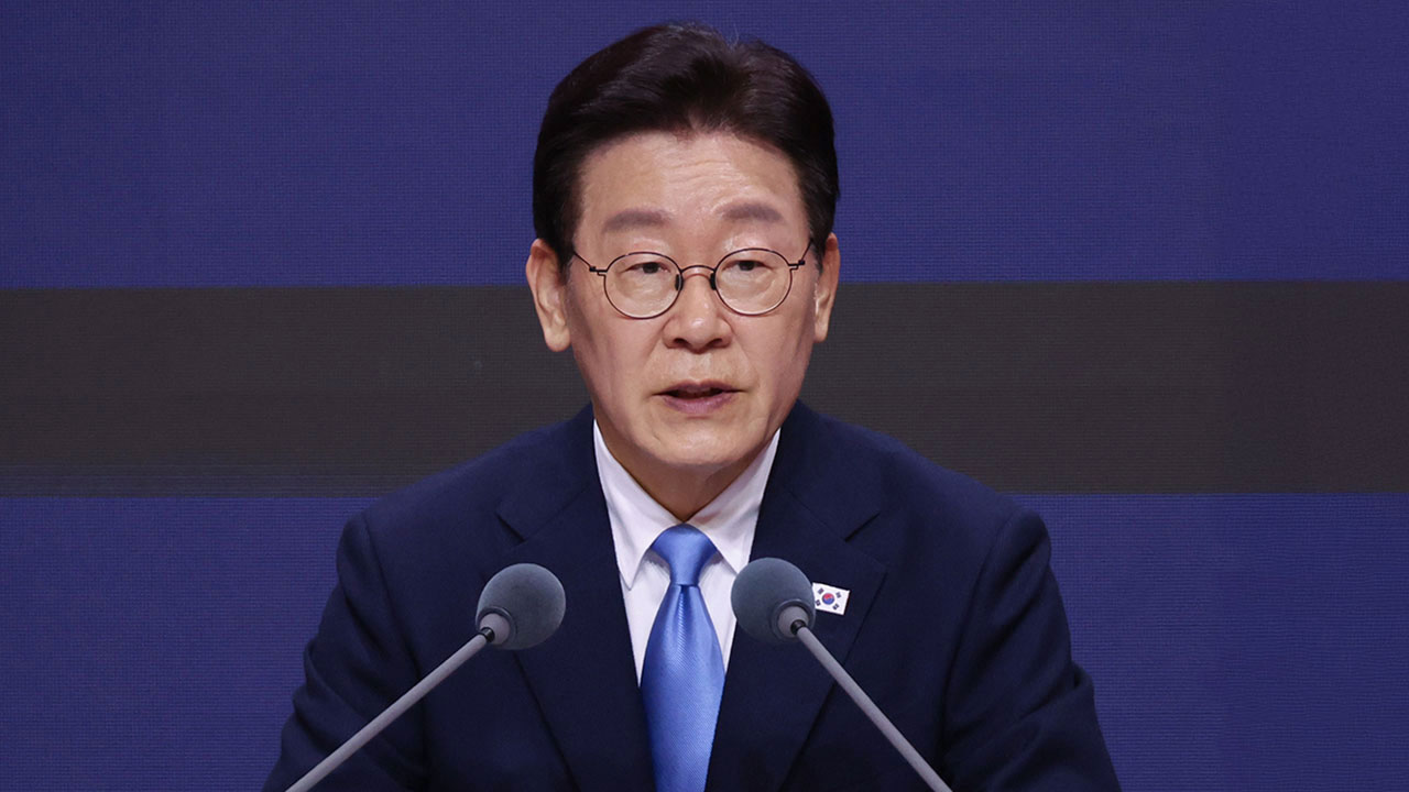 이 대통령 "2030년까지 싱가포르에 3억 달러 AI펀드 조성"‥'AI 커밋' 참석