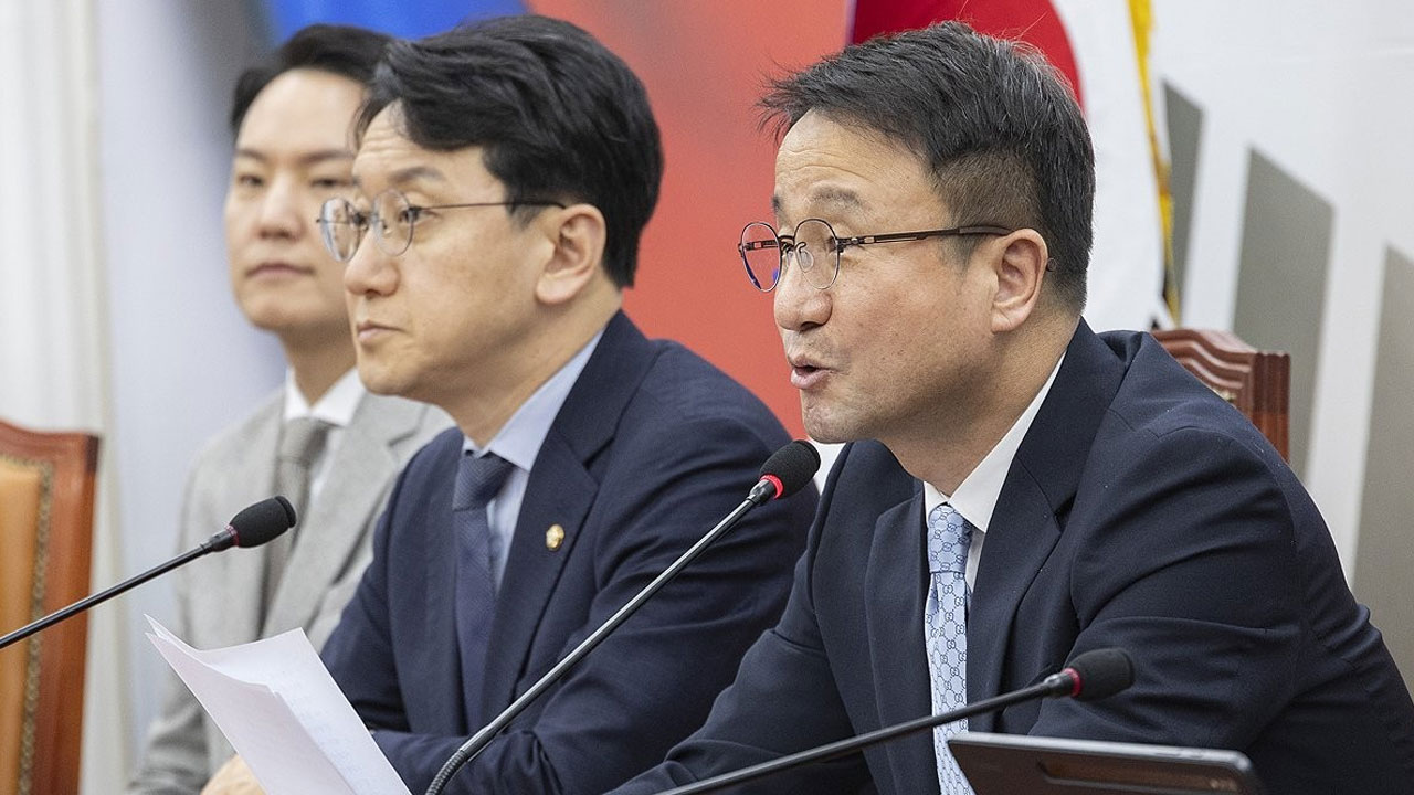 여당, '사법3법 반발 장외투쟁' 국힘에 "아스팔트 극우에 꼬리 살랑거려"