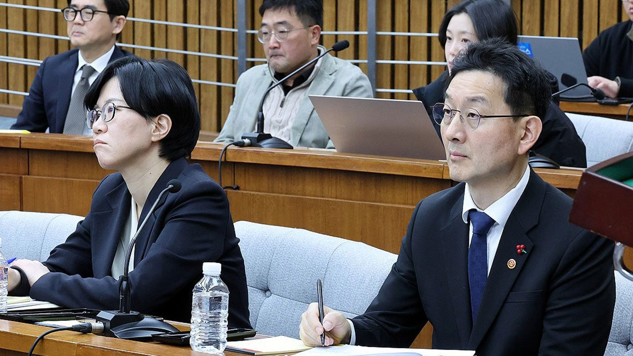 정부 검찰개혁추진단, '검사 재임용 심사' 주장 두고 "법률상 맞지 않다"