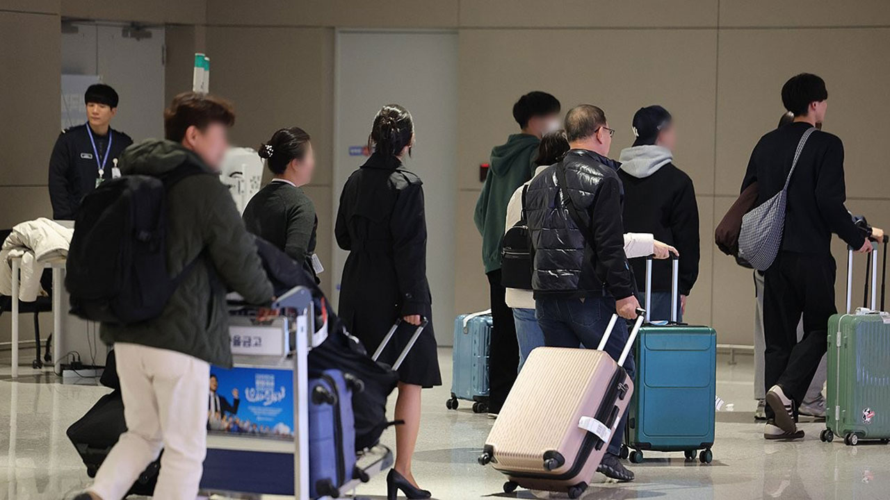 두바이발 직항편 인천 도착‥발 묶였던 372명 귀국