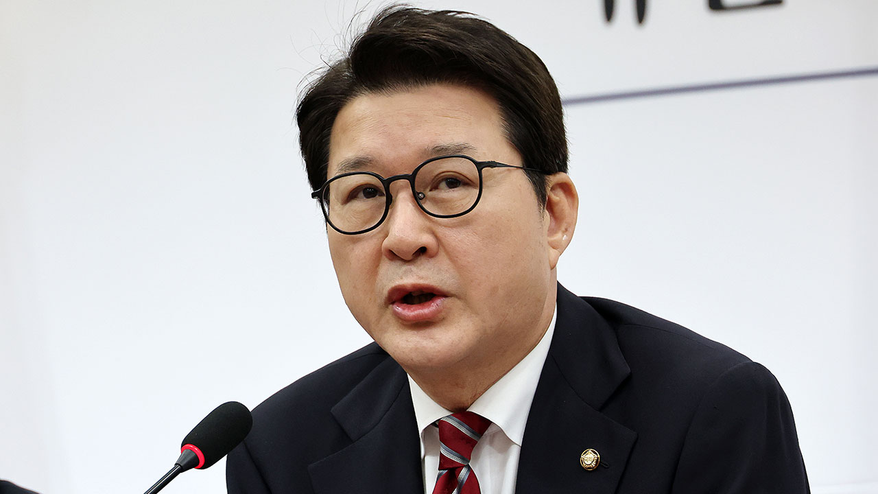 국민의힘 신동욱, 서울시장 불출마 "당에 헌신하는 길 찾겠다"