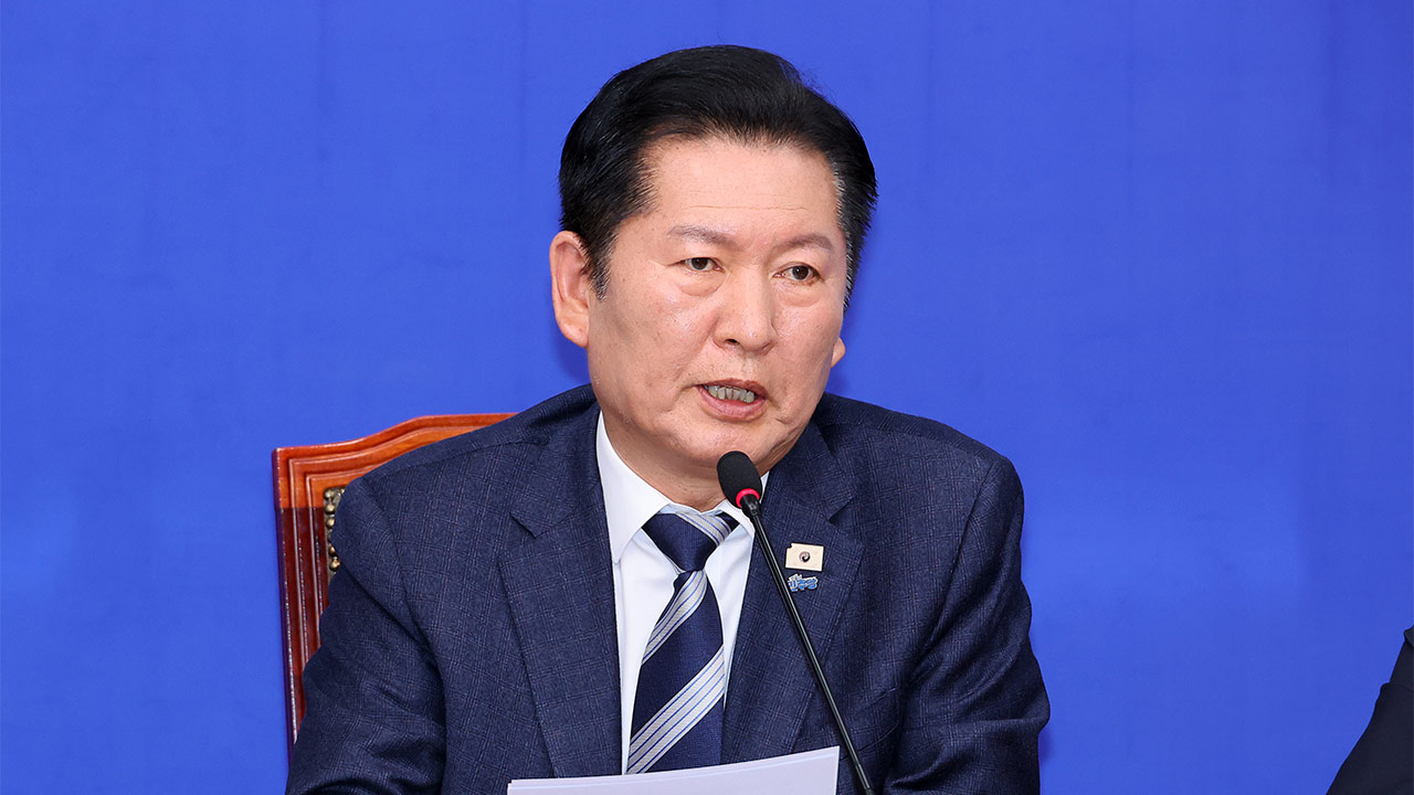 與 "대전 공장 화재사고 진압·피해 인명 구조에 당력 집중"