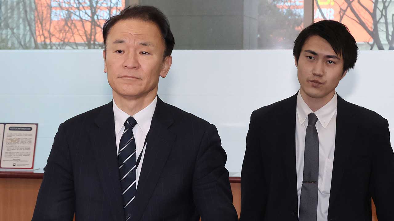 정부, 일본 역사 왜곡 교과서에 강력 항의‥일본 총괄공사 초치