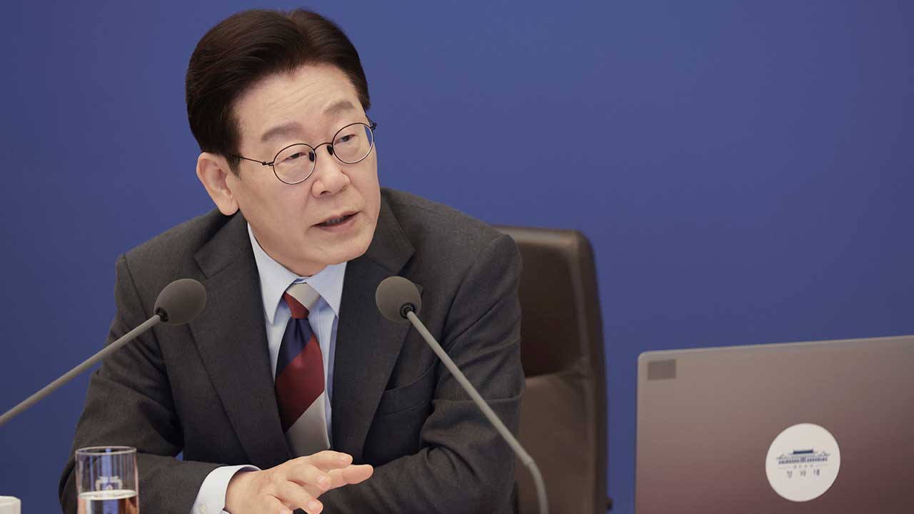 이 대통령, 서울-외국 주요 도시 보유세 비교에‥"나도 궁금했다"