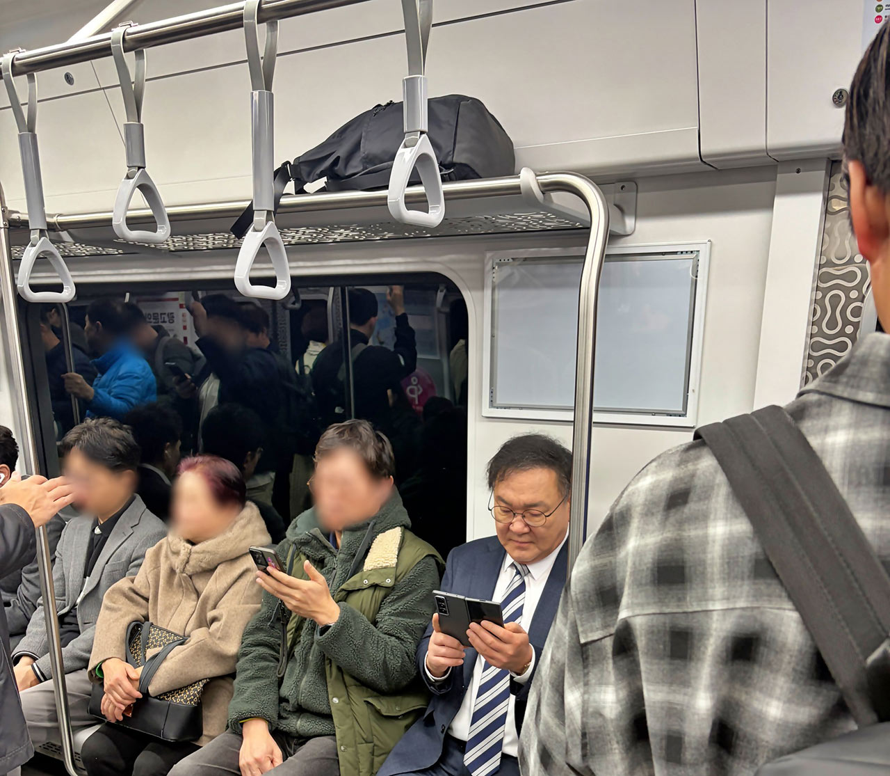 '수행차 대신 대중교통' 인증‥국회의원들도 차량 5부제 동참