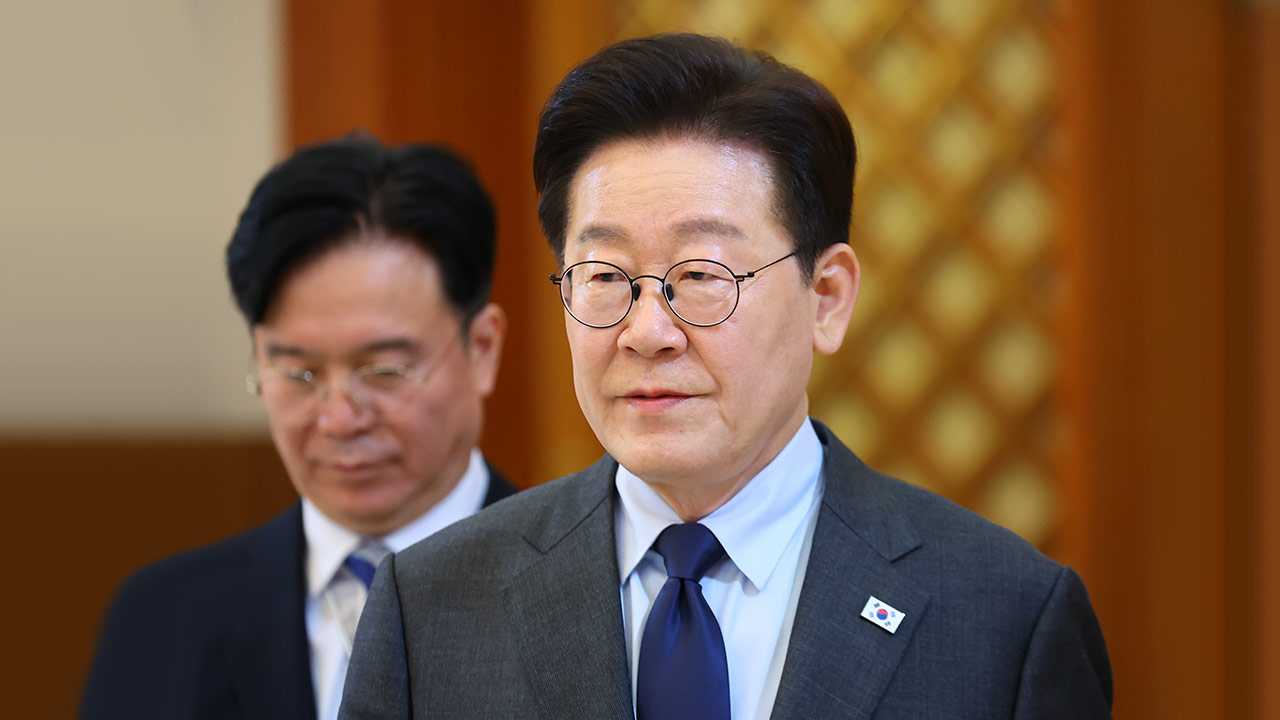 이 대통령 국정 지지율 69%‥역대 최고치