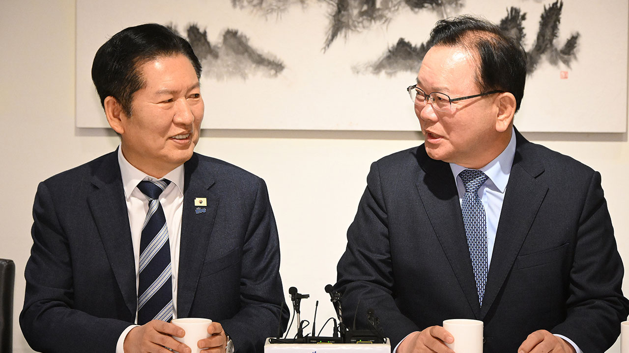 정청래 절박한 심정으로 요청‥대구시장 출마 설득하려 김부겸과 회동