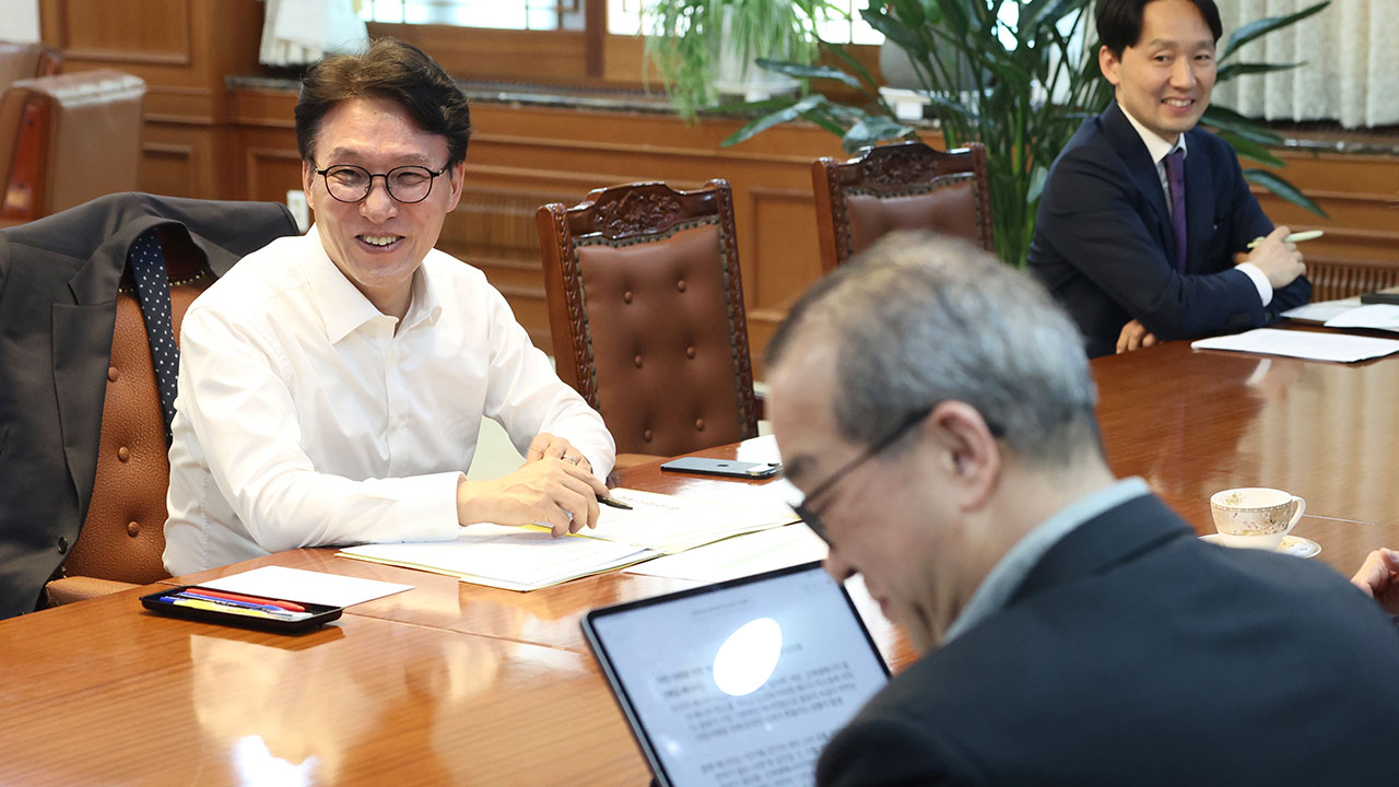 김 총리 "중동 지정학적 리스크 심화‥거시 경제·금융시장 안정 최우선 관리"