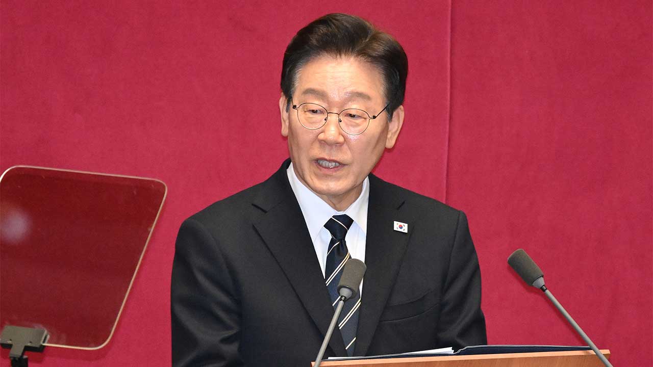 이 대통령, 지지율 67% 취임 후 또 최고치‥민주 48%·국힘 18%