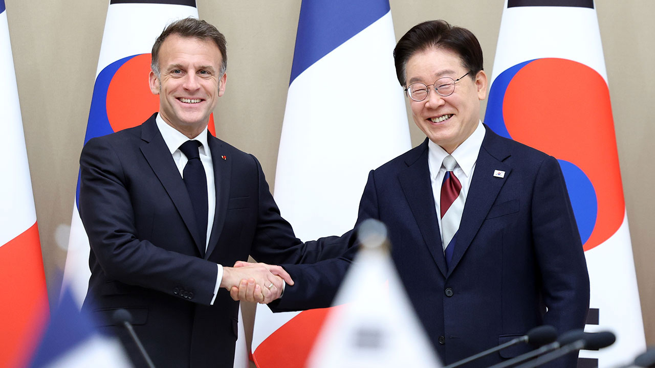 이 대통령 "한-프랑스 관계 격상‥호르무즈해협 안전 수송로 확보 협력 의지"