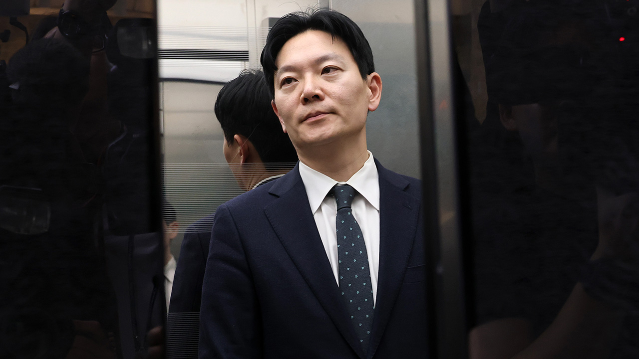 '진술회유 의혹' 박상용 검사, 국정조사서 증인 선서 거부하다 퇴장