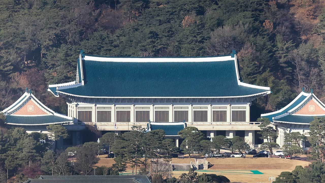 청와대 "휴전 합의로 호르무즈 해협 통항 재개 여건 마련‥관련국 소통 가속화"