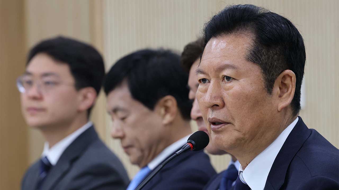 정청래, '이재명 대통령 사진 금지' 관련 "대통령에게 누 끼쳐 사과"