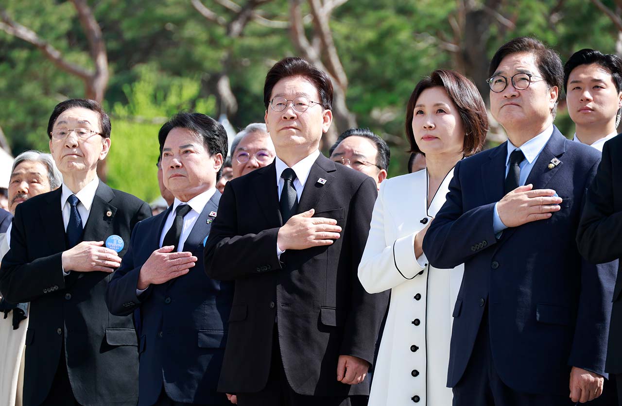 이 대통령 "정치의 책임은 오직 민생‥4·19정신 지켜야"