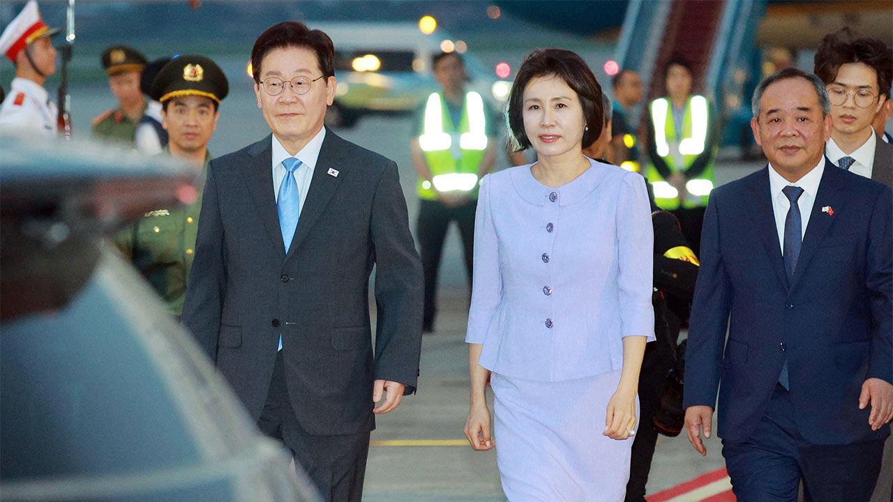 이재명 대통령, 베트남 하노이 도착‥내일 정상회담