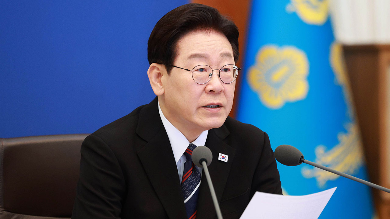 이 대통령, '주사기 사재기' 적발에 "엄중하게 단죄"