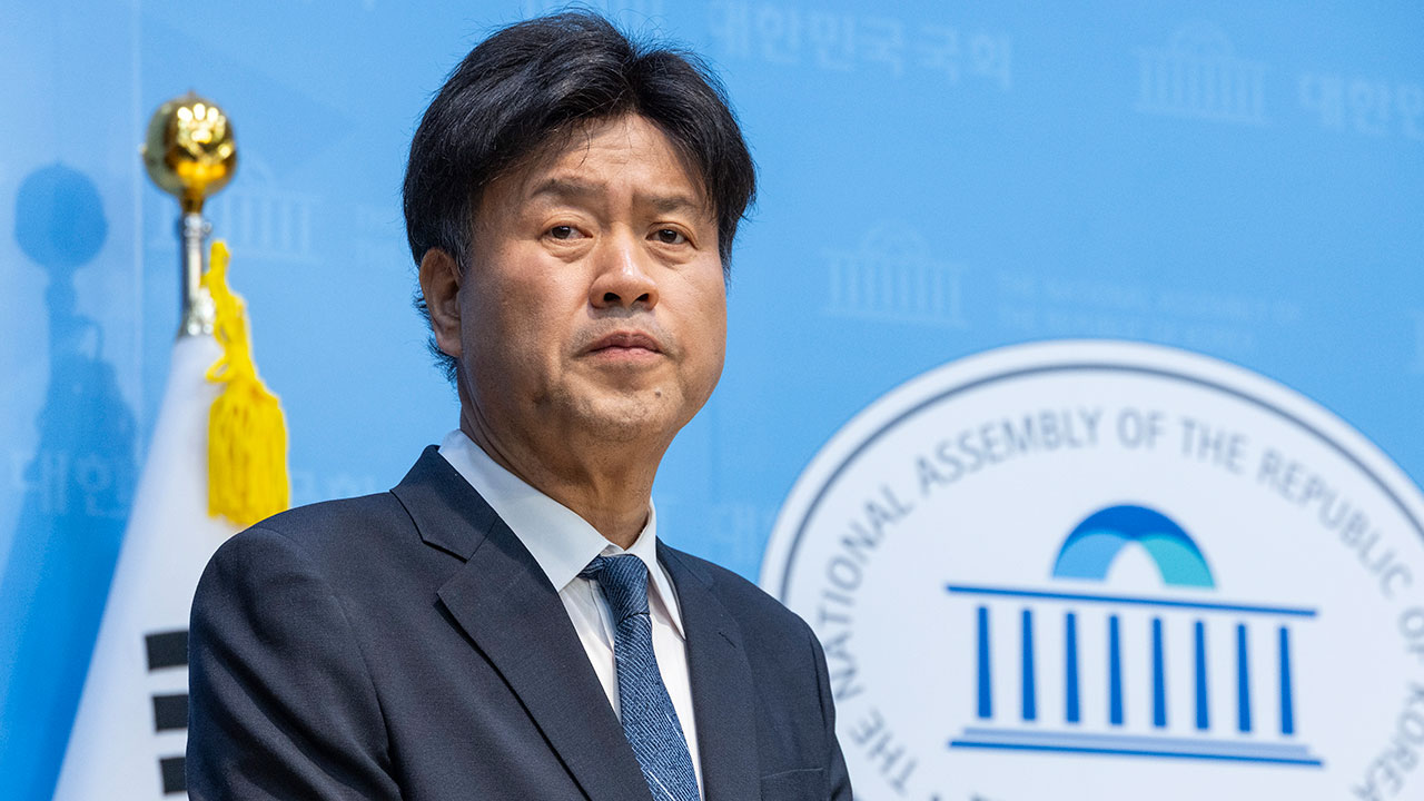 김용 "당의 판단 존중해 백의종군‥조작기소 끝까지 증명할 것"