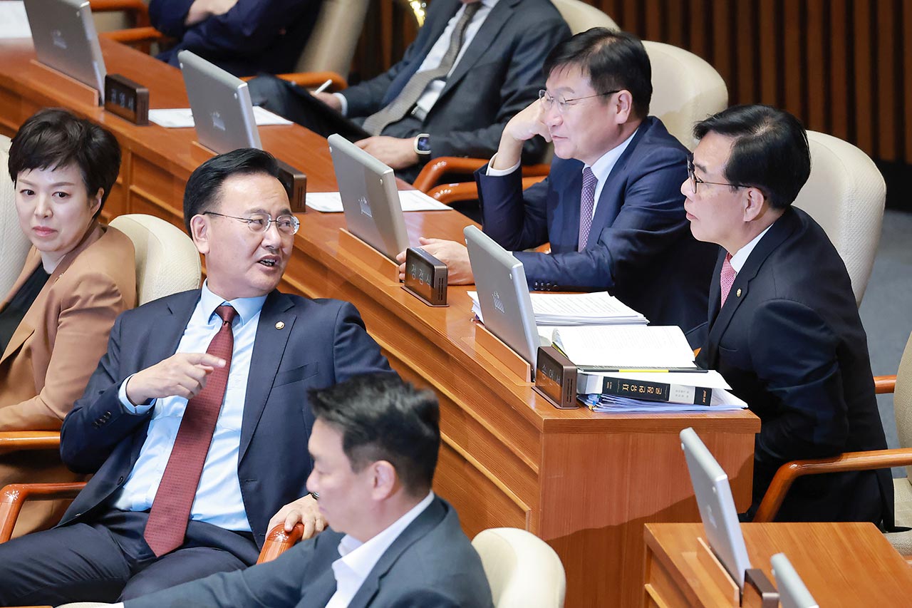 송언석 "여당, 개헌 강행‥12·3 계엄 현행 헌법서 이미 위헌 결정"