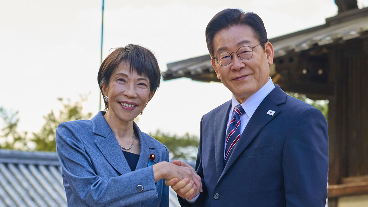 이 대통령, 다카이치 총리에게 '하회탈·한지가방' 선물‥안동 시민도 선물 보탰다
