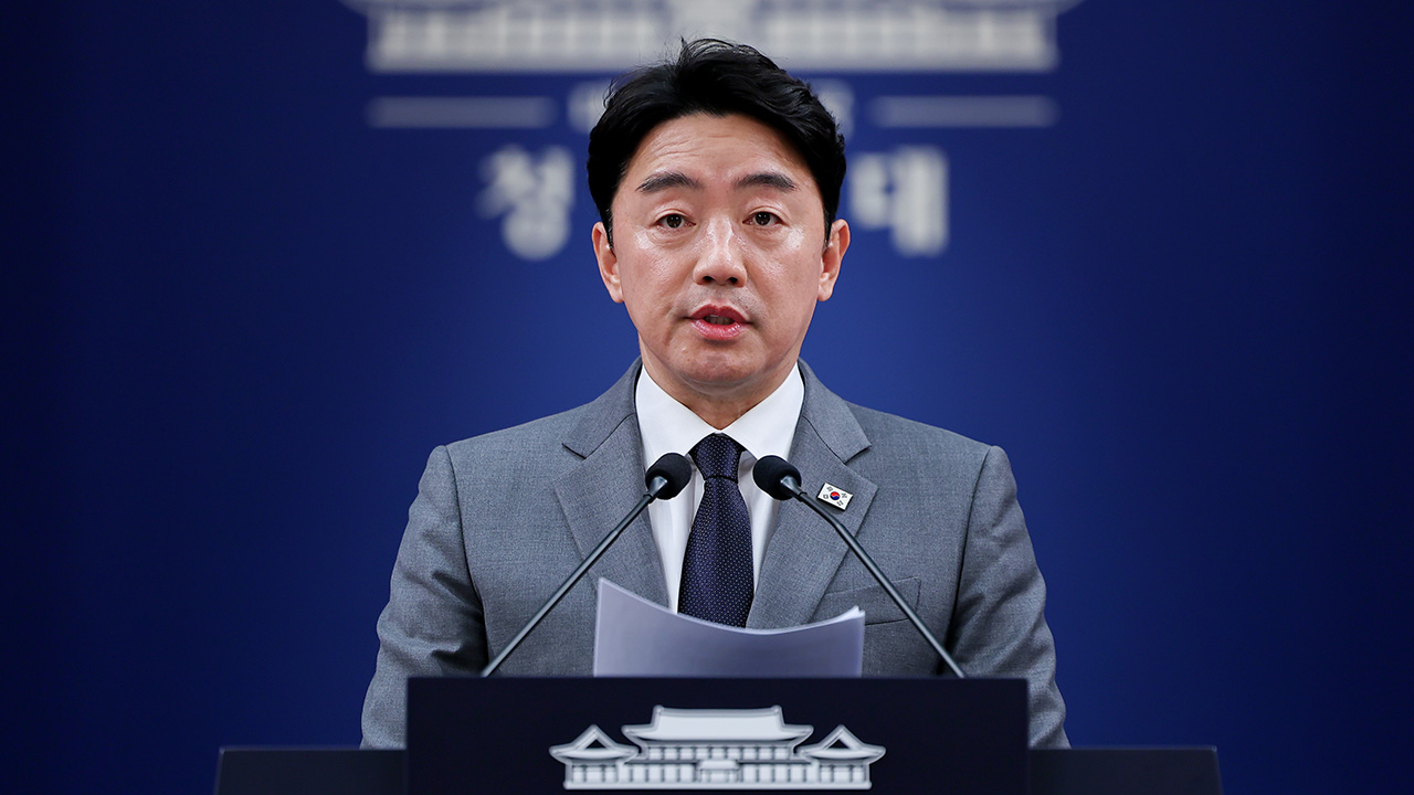 강훈식 "불법 스포츠중계·성범죄물 땜질 처방 안 돼"