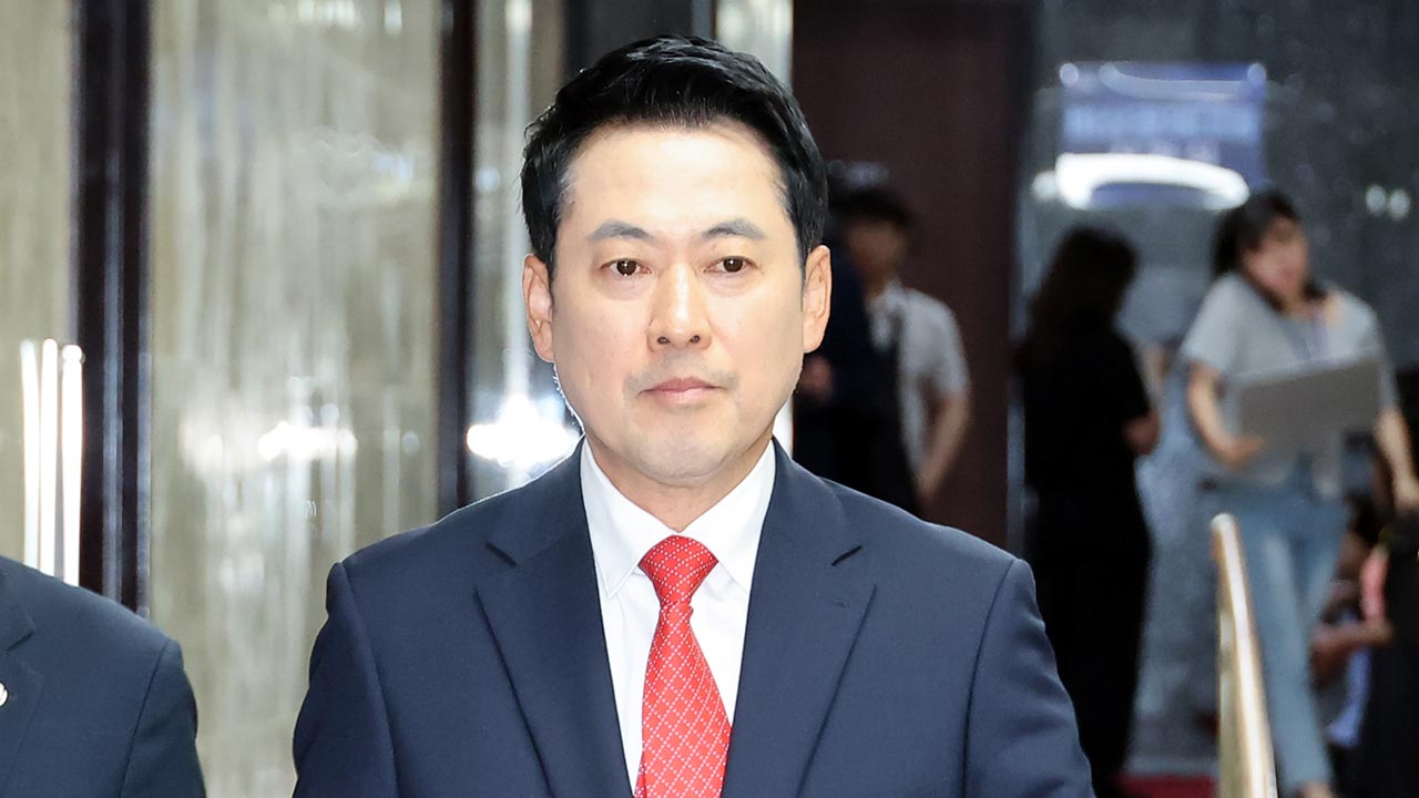 국민의힘, 의원총회서 장동혁 거취 놓고 격돌‥"패배했다면 물러나는 게 책임형 임기제"
