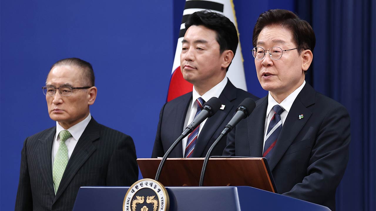 이 대통령 "교황에 북한·DMZ 방문 요청‥'적극고려' 답변 받아"