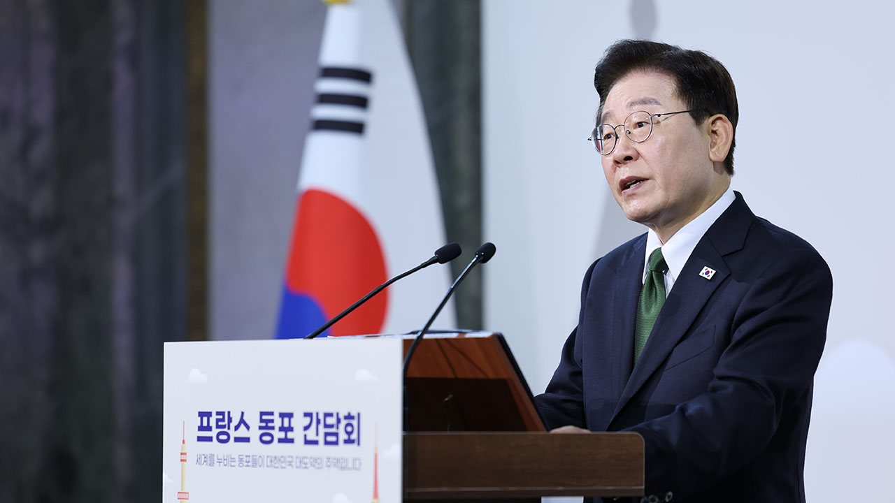 이 대통령 "과도한 강행은 반혁명 초래" 프랑스 대혁명 빗대 경고