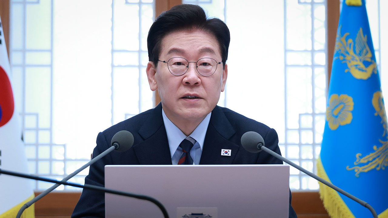 [리얼미터] 李 지지율 소폭 하락 35.3%‥국힘, 민주 오차 밖 우세