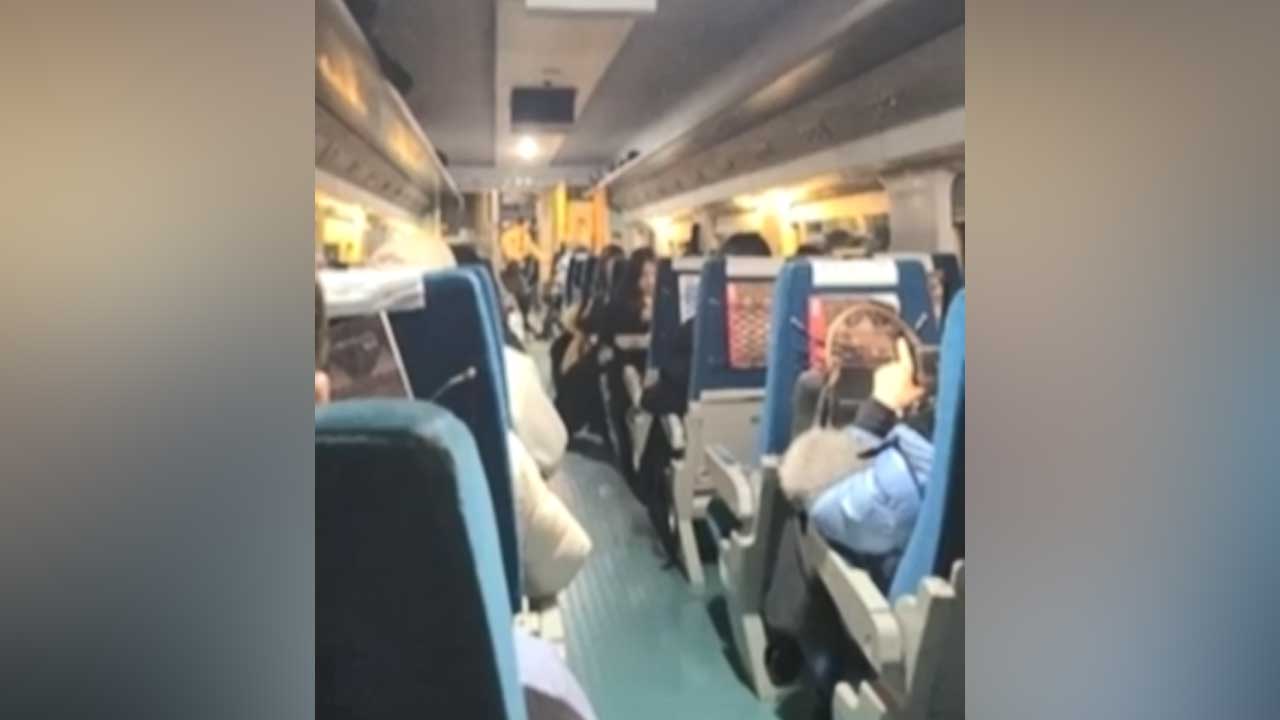 경부선 KTX 고장으로 대전 식장터널에서 멈춰‥1시간 넘게 지연