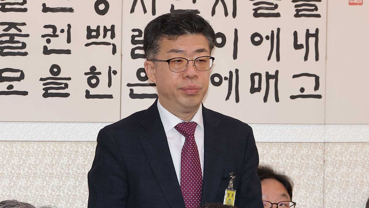 검찰, '계엄 수용공간 점검' 신용해 구속영장 반려‥"보완수사 요구"