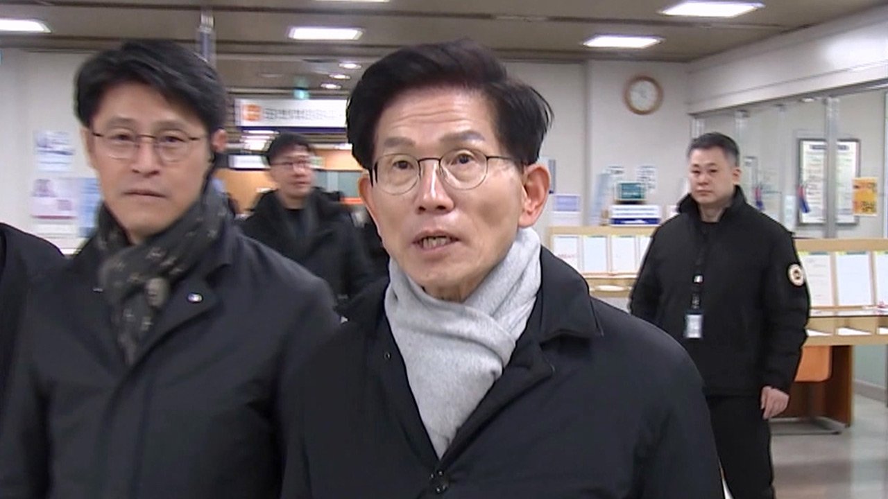 '선거법 위반 혐의' 김문수 측, 첫 재판서 "당선 목적 선거운동 아냐"