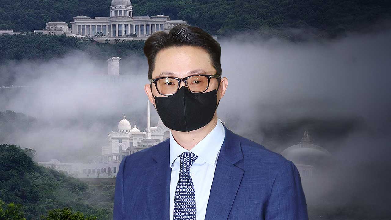 [속보] '통일교 청탁 의혹' 윤영호 전 본부장 징역 1년 2개월