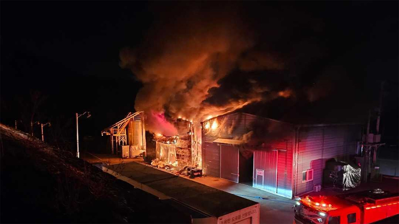 강원 원주 아스팔트 제조공장서 불‥인명피해 없어