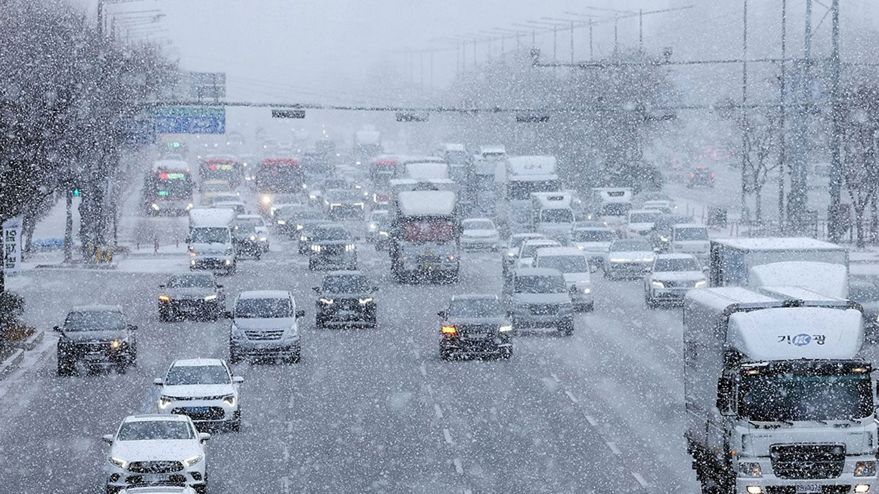 밤사이 폭설 예보‥서울시, 출근길 대중교통 운행 늘리기로