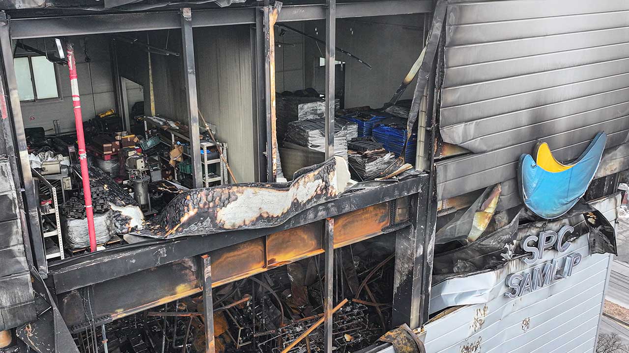 "SPC삼립 시화 공장 화재, 제빵 기계 부근에서 시작"