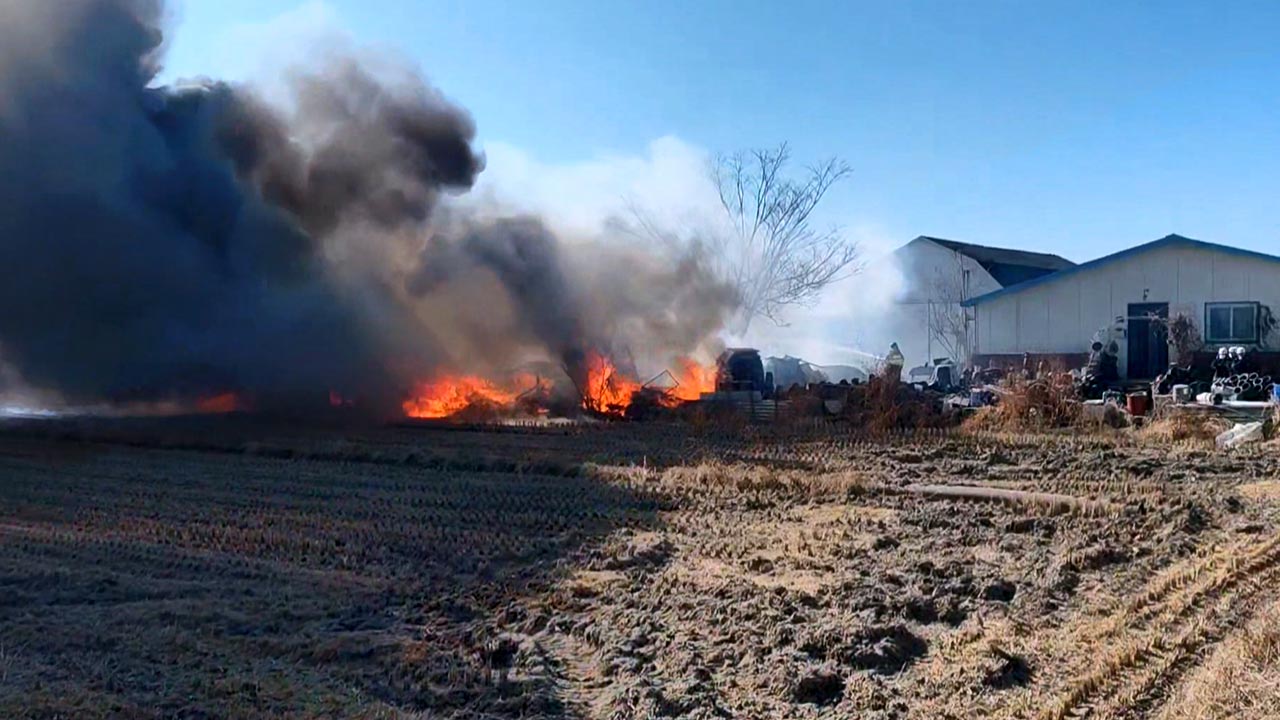 경기 고양 비닐하우스 단지에서 불‥5개 동 소실