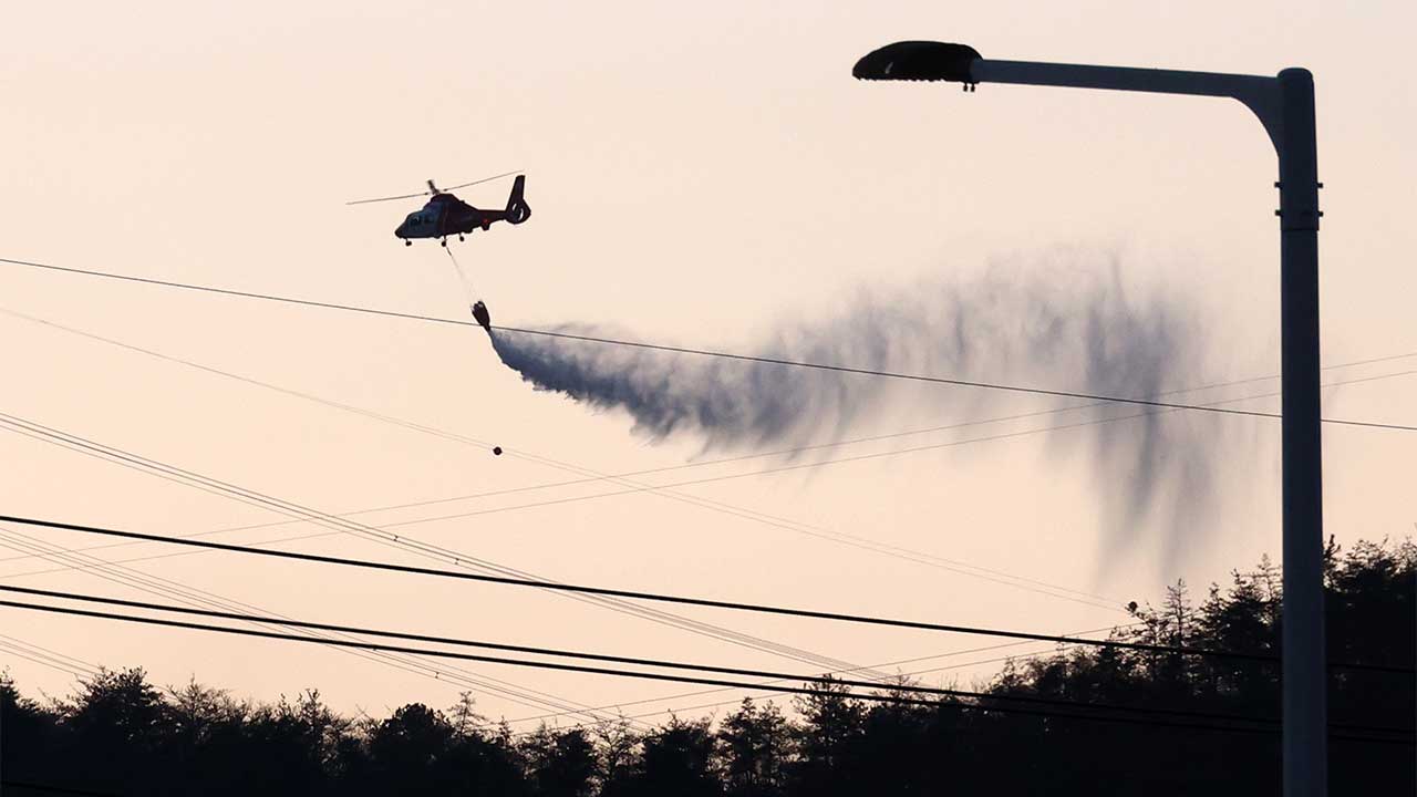 '경주 산불' 20여 시간 만에 주불 진화‥'국가소방동원령' 2차례 발령