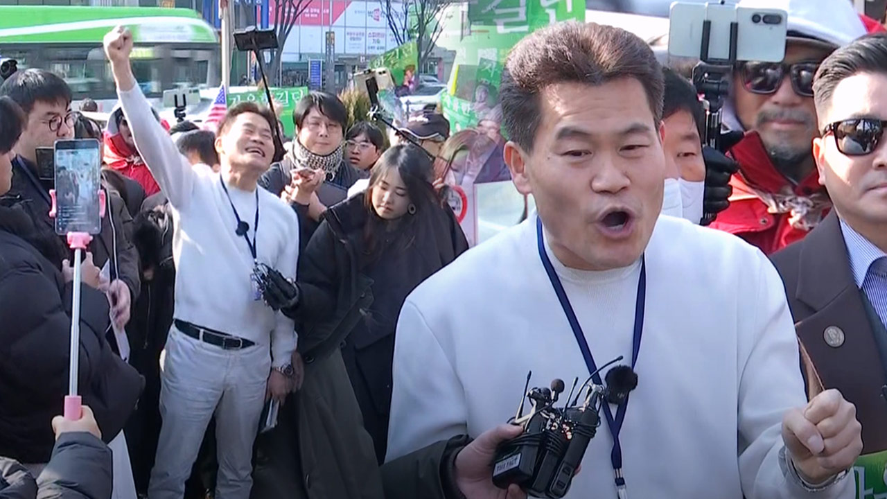 이재명 대통령 명예훼손 혐의 전한길 경찰 출석‥또 내란 옹호