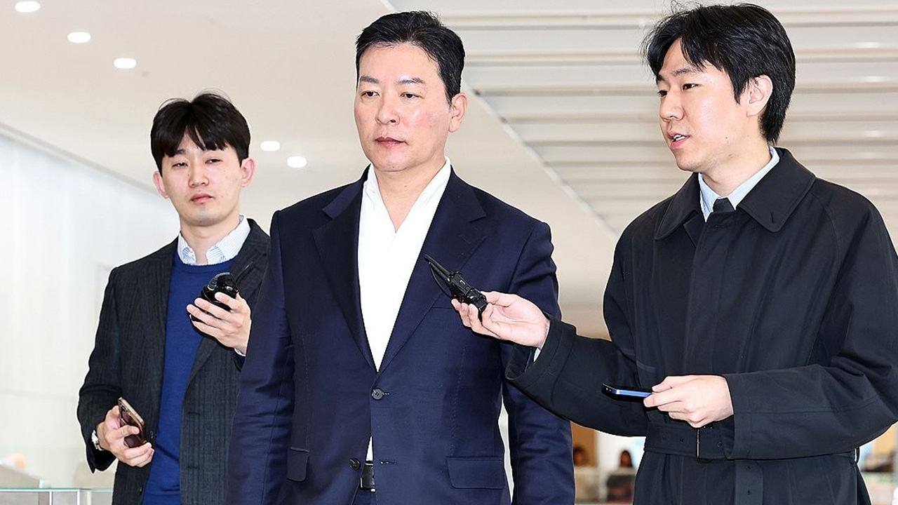 경찰 특수본, '선상 파티 의혹' 김성훈 전 경호차장 조사